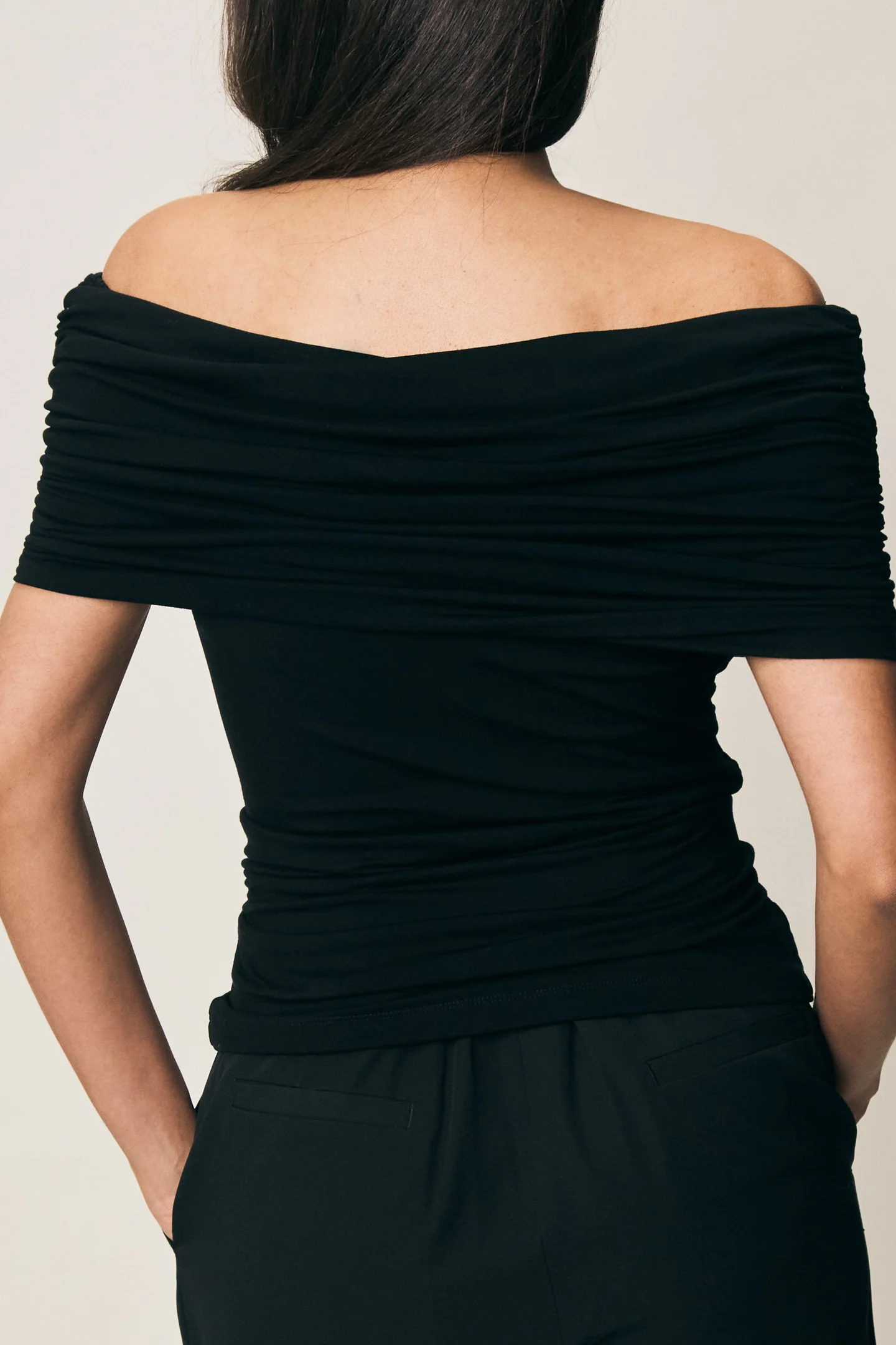 TOP DOSINA - BLACK