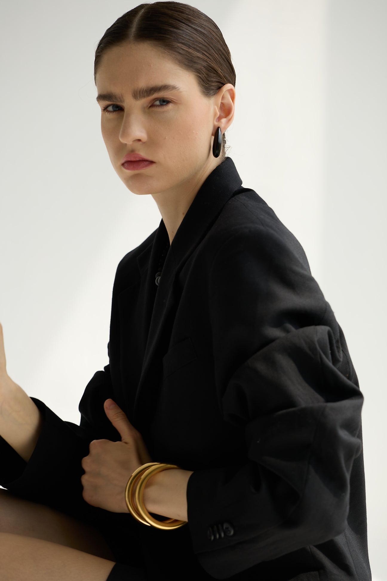 EARRINGS DROP - ADORN BLACK