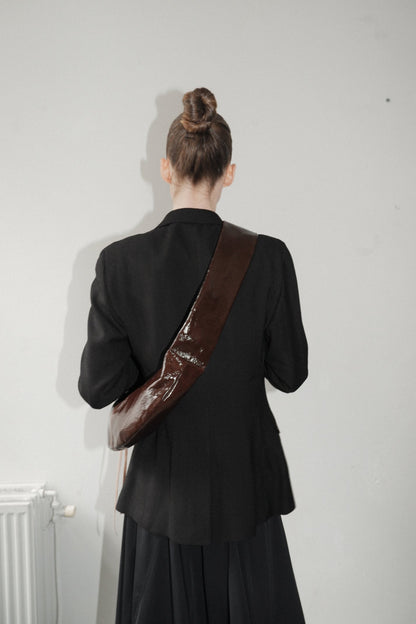 BANANA SMALL - PATENT BROWN