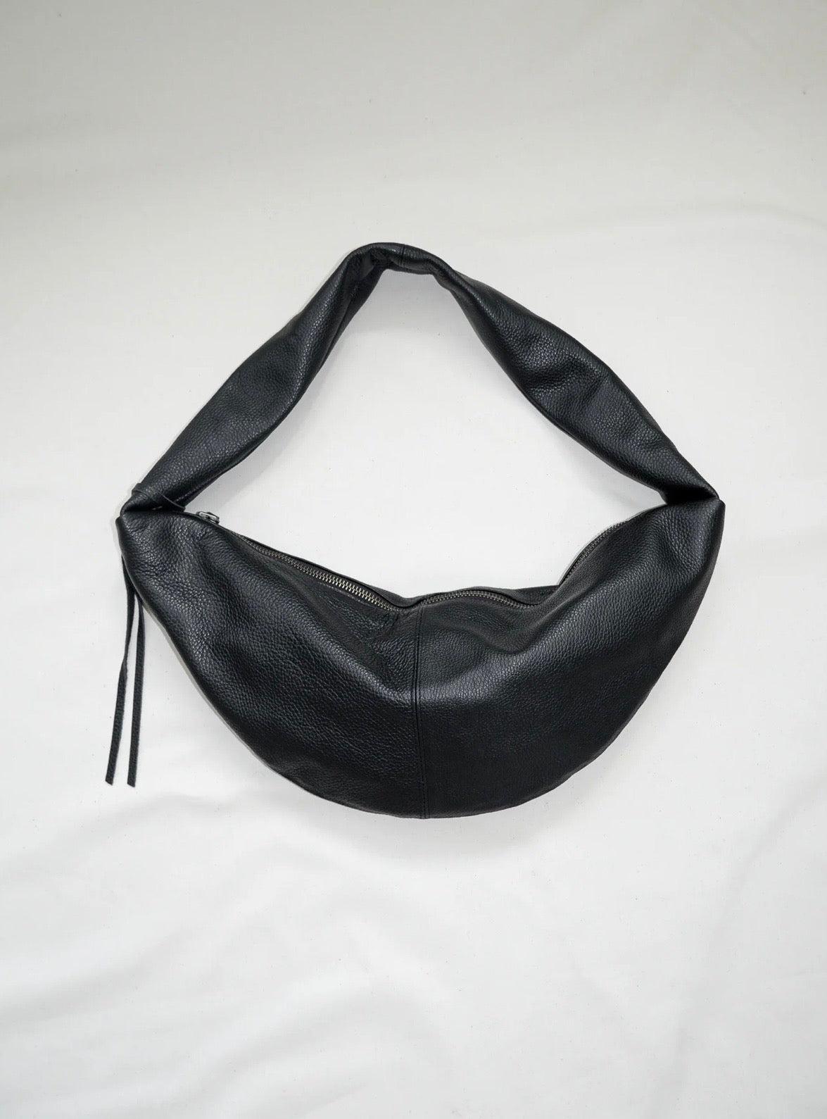 CROSSBODY XL - BLACK LEATHER