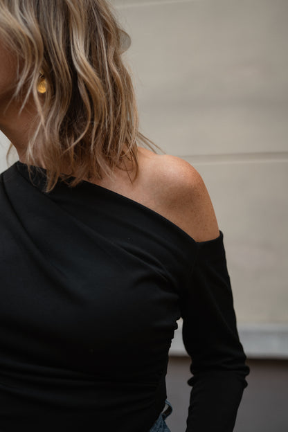 TEE DORO- BLACK