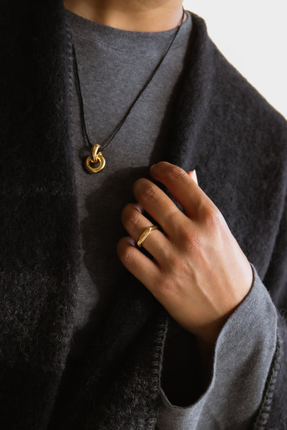 GOLDEN TWIST - LEATHER BLACK