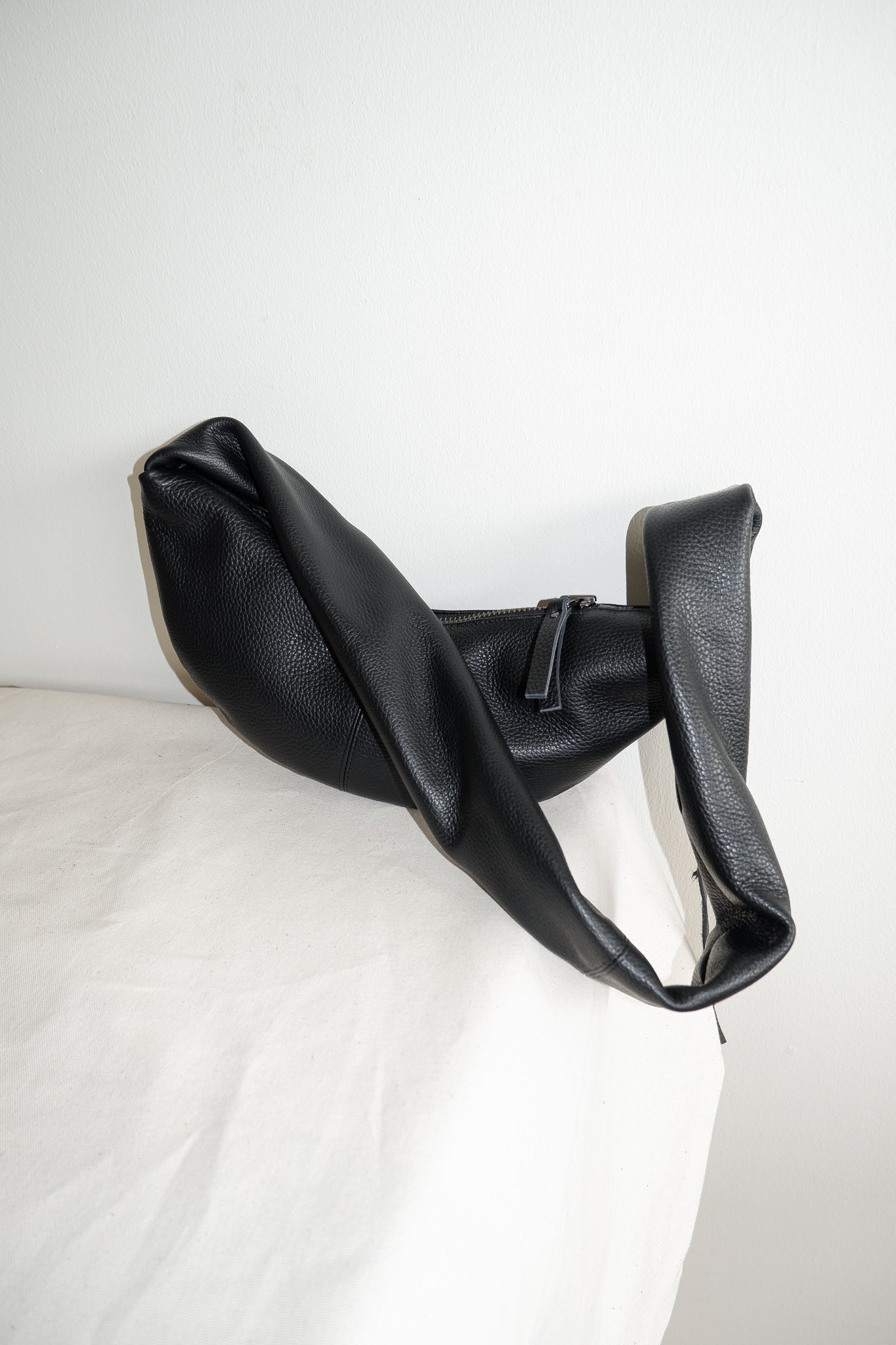 CROSSBAG S - BLACK LEATHER