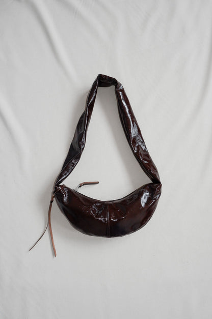 BANANA SMALL - PATENT BROWN